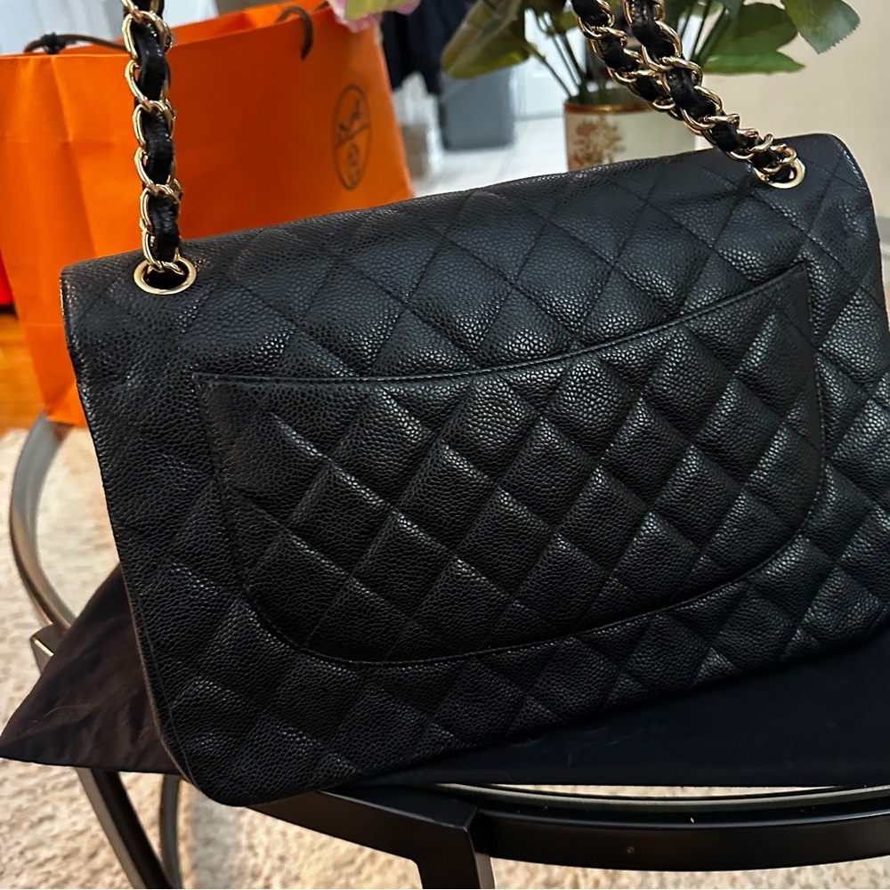 ❌SOLD❌CHANEL JUMBO CAVIAR GHW - Picture 9 of 16